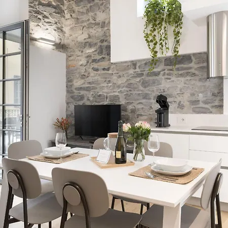 Volta דירה קומו